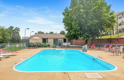 Branson Condo | Little House on the 12th Hole - Luxury Golf Condo