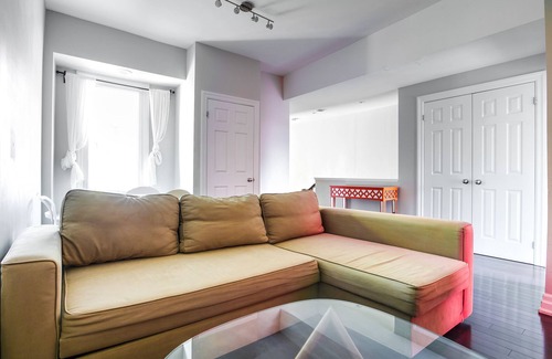 Bickford Park Apartment | Little Italy Modern Masterpiece