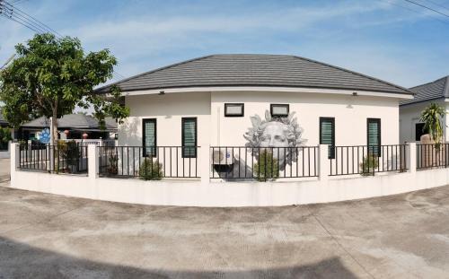 Sichon House | Little joys