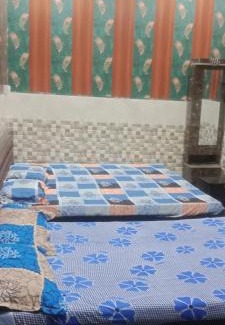 Mathura House | Little KANHA ji PG 10 Room82798s58346 Hotal, also taxi and Activa rent