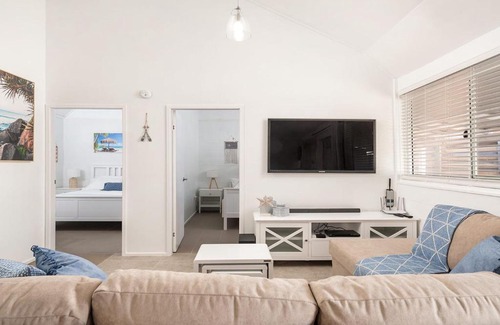 Boat Harbour Apartment | Little Kingsley Beach House