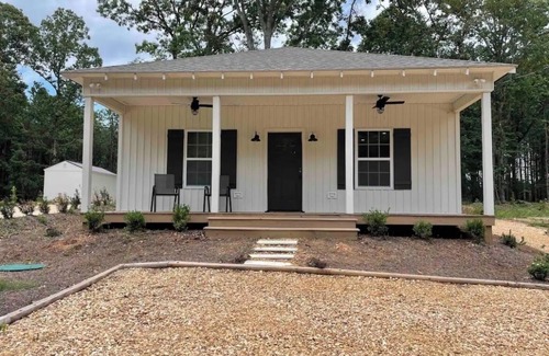 Eclectic House | Little Lake Getaway Walking Distance to Lake Martin, Pet Friendly