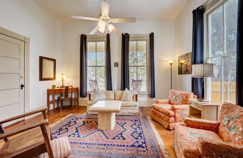 Southtown House | Little Lavaca #1
