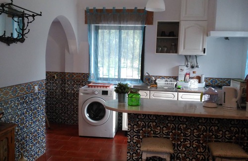 Charneca de Caparica e Sobreda House | Little Leisure House - Amazing Leisures, AL