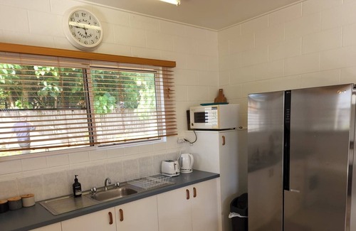 South Mission House | Little Leslie