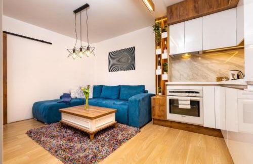 Plovdiv Center Apartment | 'Little Little' House in the town CENTER & PARKING