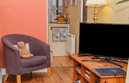 Ninfield House | Little London