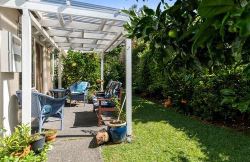Manly House | Little Manly Cottage - Manly Holiday Home