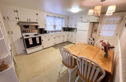 Old Orchard Beach Cottage | Little Miss Cottages