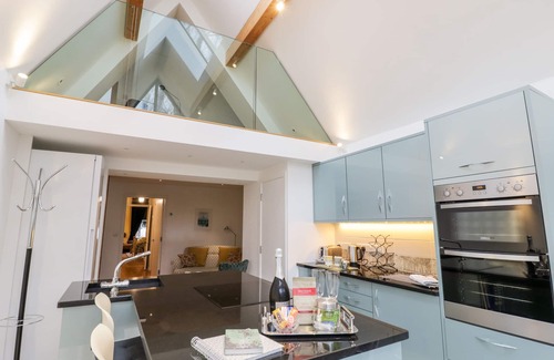 Malvern Cottage | LITTLE MORNINGTON, with open fire in Great Malvern