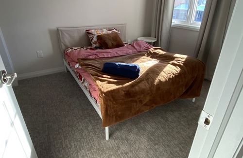 Niagara Falls House | Little Niagara House