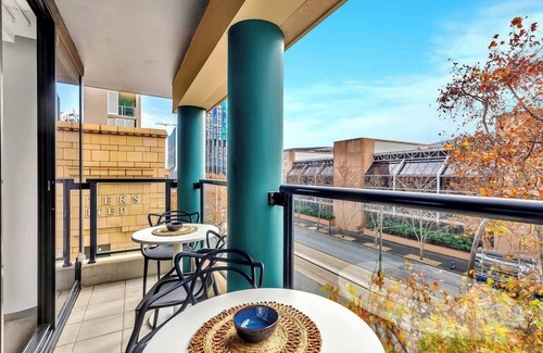 Adelaide Central Business District Apartment | Little Oak Lodge Wellness is Calling