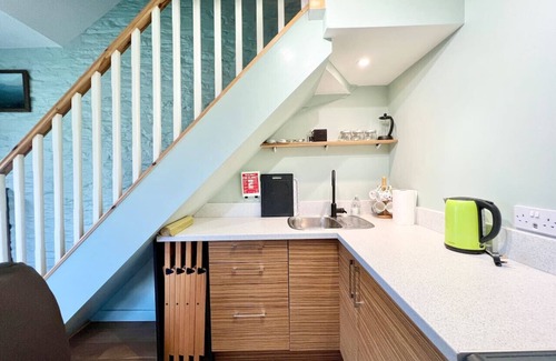 Stoke Fleming House | Little Oasis with Sea Views