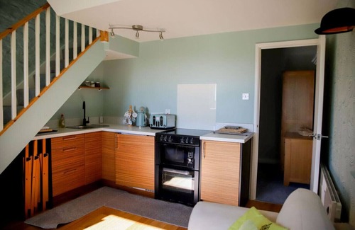 Stoke Fleming House | Little Oasis with Sea Views