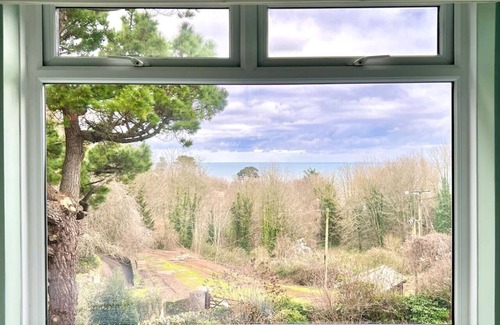 Stoke Fleming House | Little Oasis with Sea Views