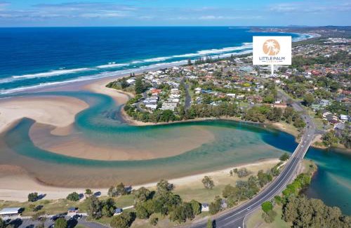 Lake Cathie Apartment | Little Palm Cabins
