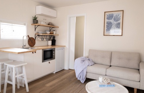 Lake Cathie Cabin | Little Palm Cabins