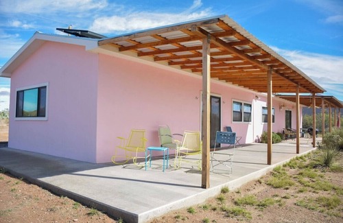 Marfa Cabin | Little Pink Casa Summ