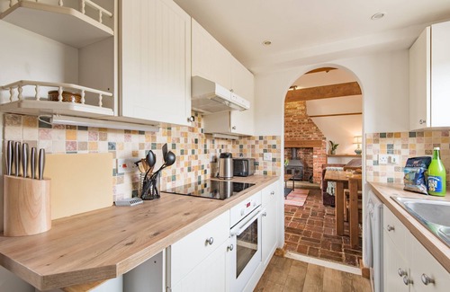 Bilting Cottage | Little Ripple Cottage - a holiday let that sleeps 3 guests in 2 bedrooms