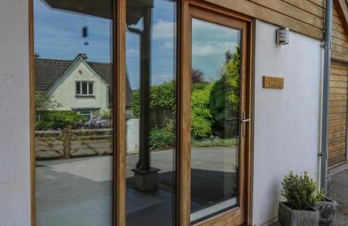 Totnes House | Little Rondeval