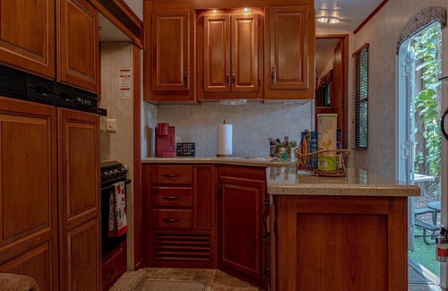 Greater Northdale House | Little RV on the Lake