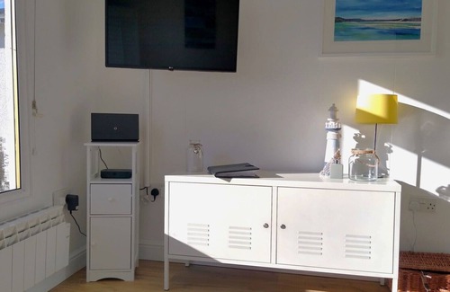 Stoke Fleming House | Little Seawatch - One Bedroom House, Sleeps 2