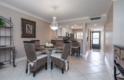 Siesta Key Condo | Little slice of paradise, Siesta Dunes 2-209.