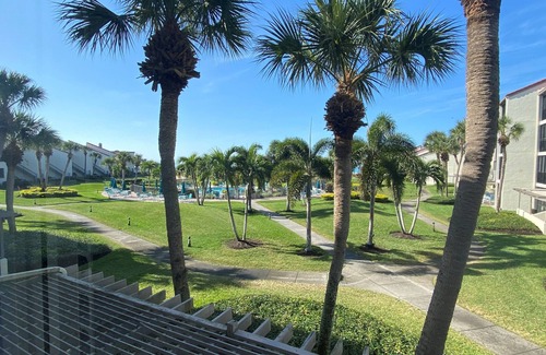 Siesta Key Condo | Little slice of paradise, Siesta Dunes 2-209.