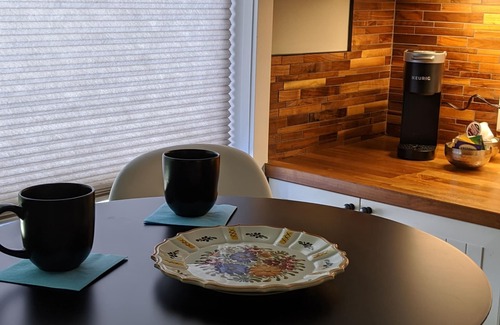 Lake Cowichan House | Little Suite in the Country