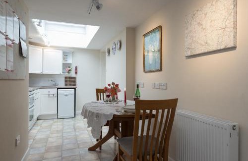 Nether Wallop House | Little Trout