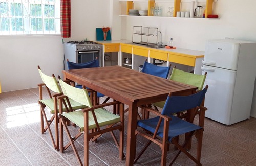 Tanetane House | Little Villa in a tropical garden