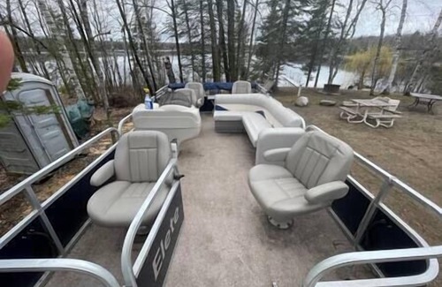 Remer House | Littlefoot Lodge Little Thunder Lake Getaway!