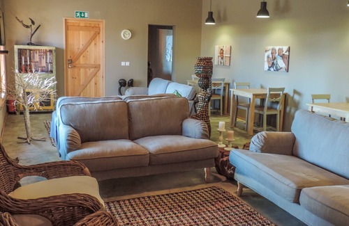 Maputo Bed & Breakfast | Liv Inn Guest House