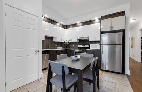 Plateau Mont Royal House | Liv MTL - Ch