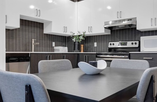 Plateau Mont Royal House | Liv MTL - Ch
