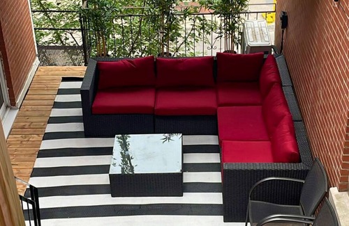 Plateau Mont Royal House | Liv MTL - Ch