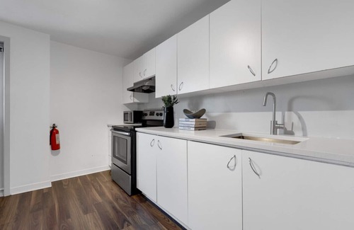 Plateau Mont Royal Apartment | LiV MTL Soho-3 Spacious 2BR Suite + Big Rooftop