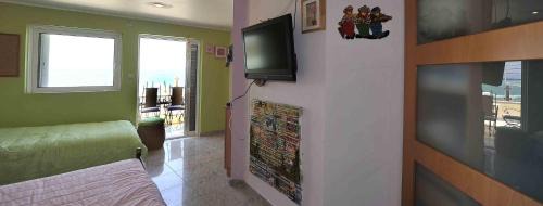 Korithion Apartment | LIVAS Corinth Seaside Family Apartment