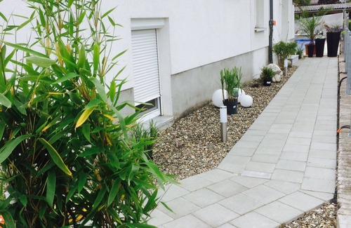 Hallstadt Apartment | Live and sleep right on the Main at the gates of Bamberg World Heritage
