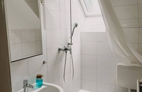 Holsterhausen Apartment | Live centrally and comfortably in the heart of Essen!HODGL