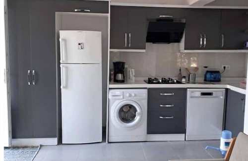 Mithatpasa Apartment | live directly by the sea D. 1
