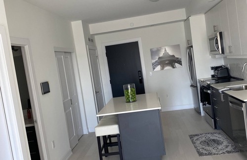 Oakville Condo | Live in Lux