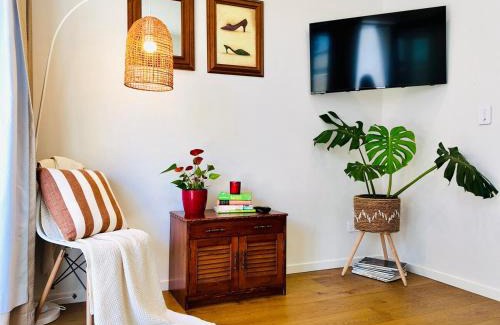 Grey Lynn Villa | Live in Style Modern Townhouse in Prime City Location