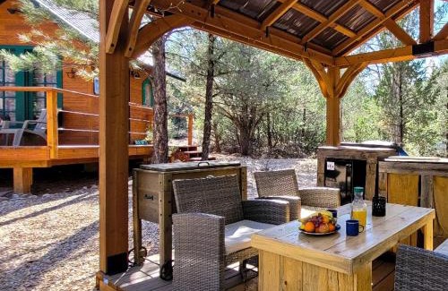 Orderville House | Live Simply Cabin, Walking distance to East Zion trails