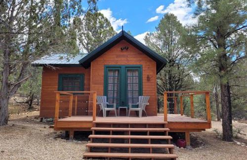 Orderville House | Live Simply Cabin, Walking distance to East Zion trails