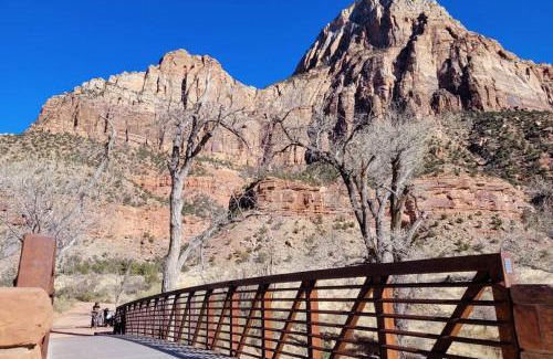 Orderville House | Live Simply Cabin, Walking distance to East Zion trails