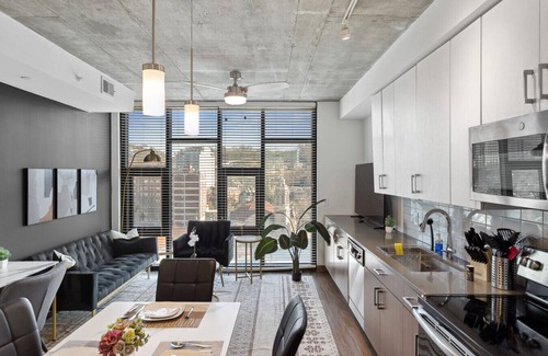 Five Points South Apartment | Live the High Life – Chic 2BR Apartment in BHM