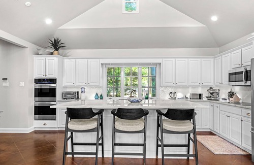 Enchanted Oaks House | Livin' The Lake Life!