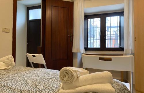 Graniti Apartment | Living in the Dream Gole Alcantara Room