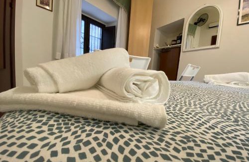 Graniti Apartment | Living in the Dream Gole Alcantara Room